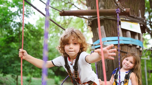 ¿Llevo a mi hijo a un campamento de verano? 