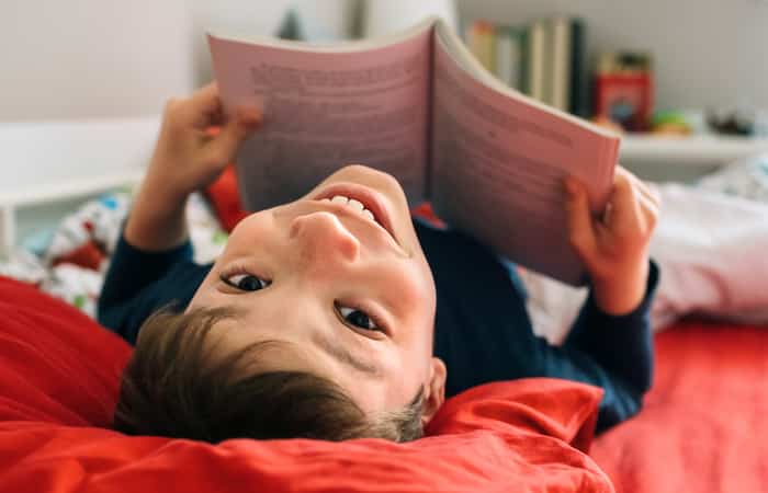 La Magia de los Cuentos: Cómo la Lectura Beneficia el Desarrollo Infantil 