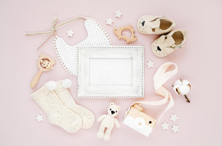 ¿Qué regalar a un recién nacido? Lista de regalos prácticos y adorables para esta temporada
