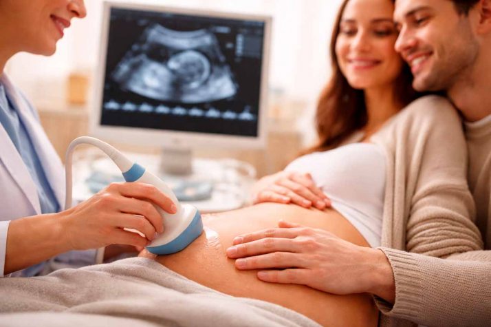 Cuándo se escucha el latido del bebé: primeras señales de vida durante el embarazo